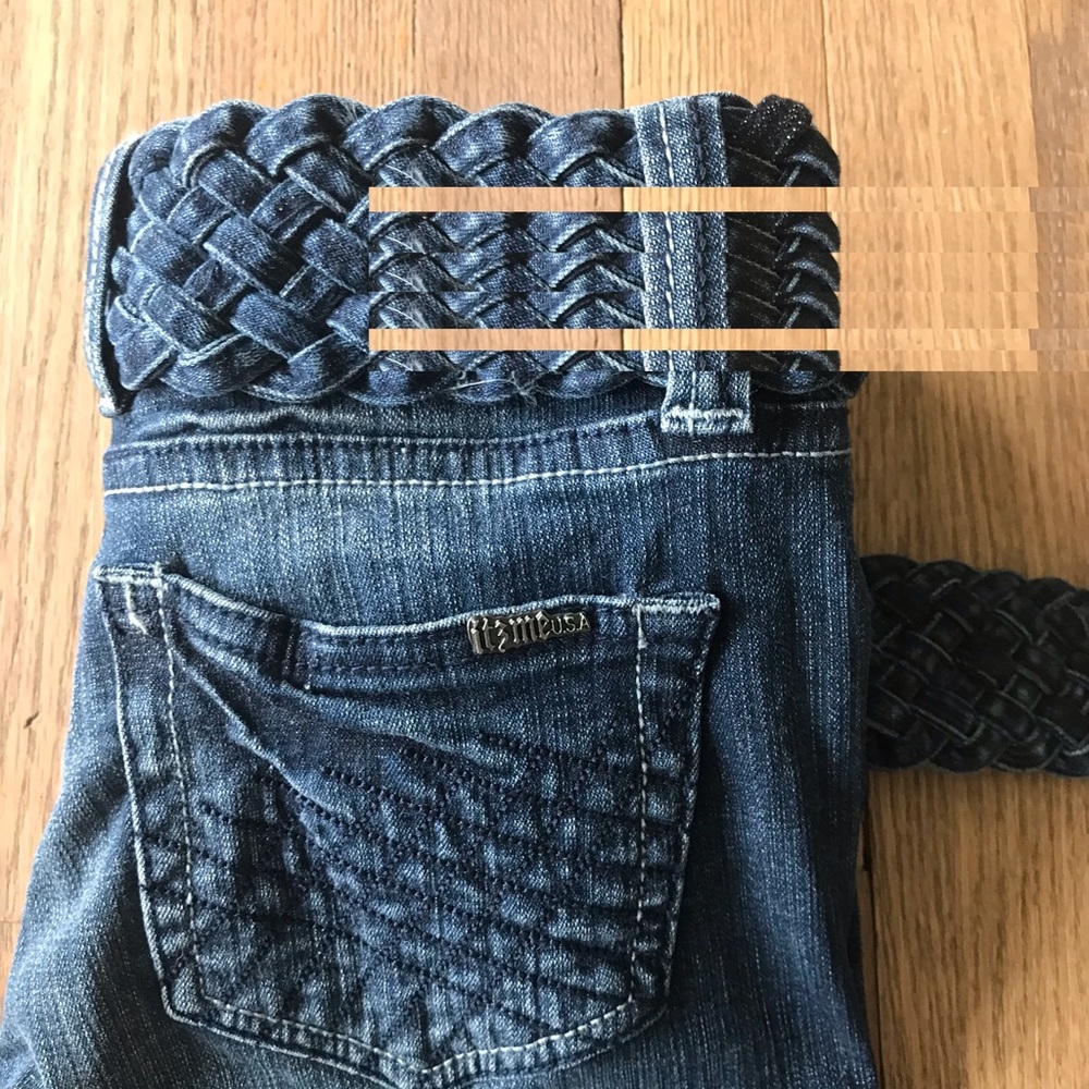 NWT Itz Me Premium straight leg jeans. Medium wash - Picture 5 of 8